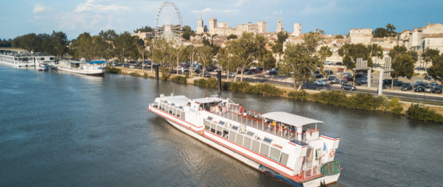 DEJEUNER CROISIERE EN AVIGNON