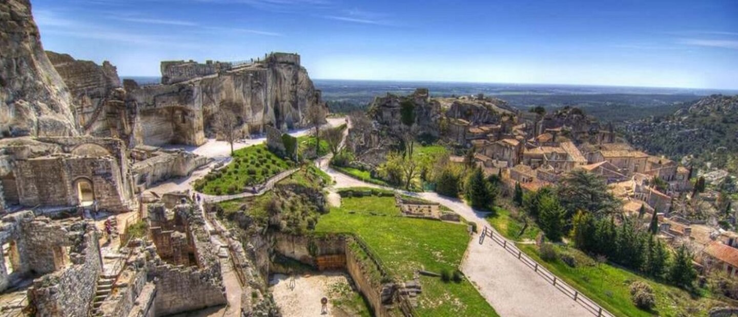 BAUX DE PROVENCE ET CARRIERES DE LUMIERE